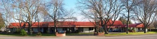 Asure Oak Estate Motor 4* Greytown